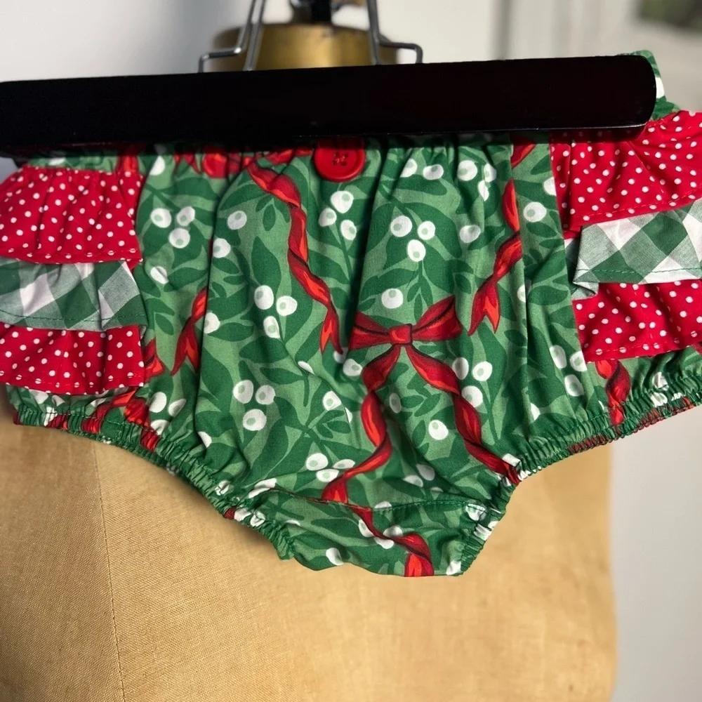 Tabitha Twinkle two piece girls 12 months Holiday/Christmas top and bottom set